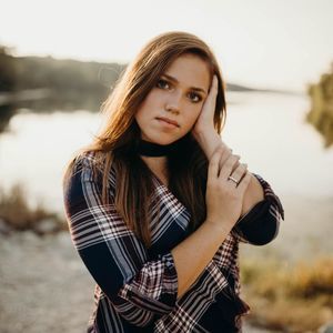 Meet your Posher, Brenna